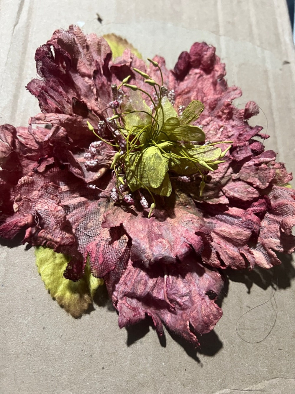 Large Pink & Green Fabric Flower Pin Brooch - Picture 2 of 2